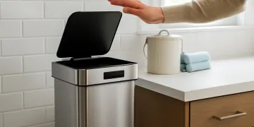 Simplehuman Sensor Can Review: Does a Touch-Free Trash Can Reduce Kitchen Clutter?